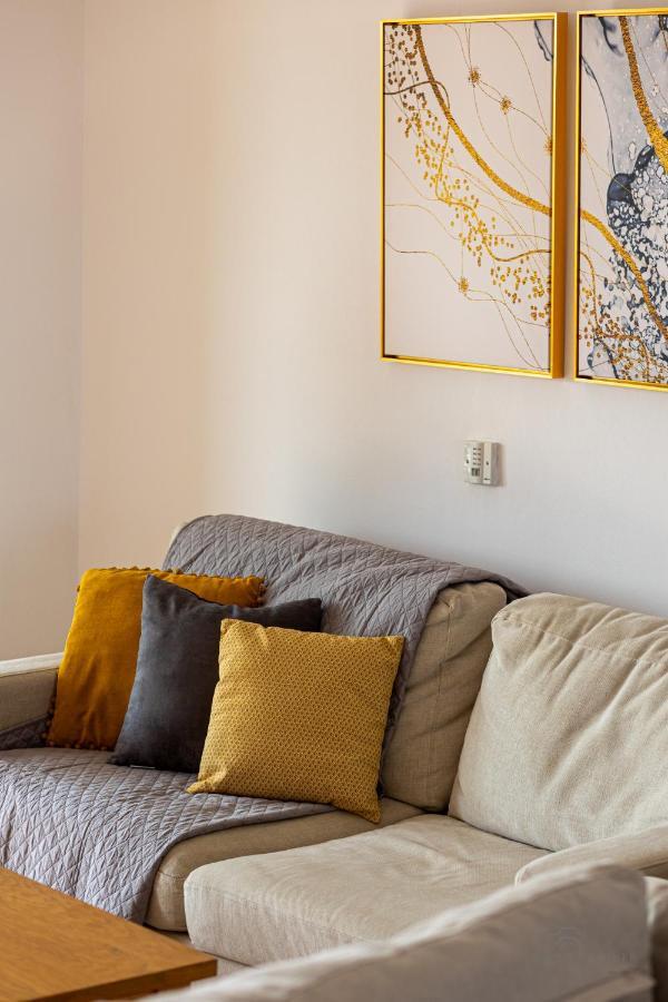 Royal Seacrest Crown-jewel, 2b, Pools, Sea, Center Apartman Paphos